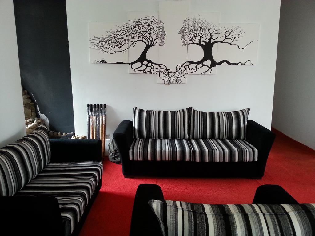La Cottage Boutique Hotel & Restaurant Hotel
