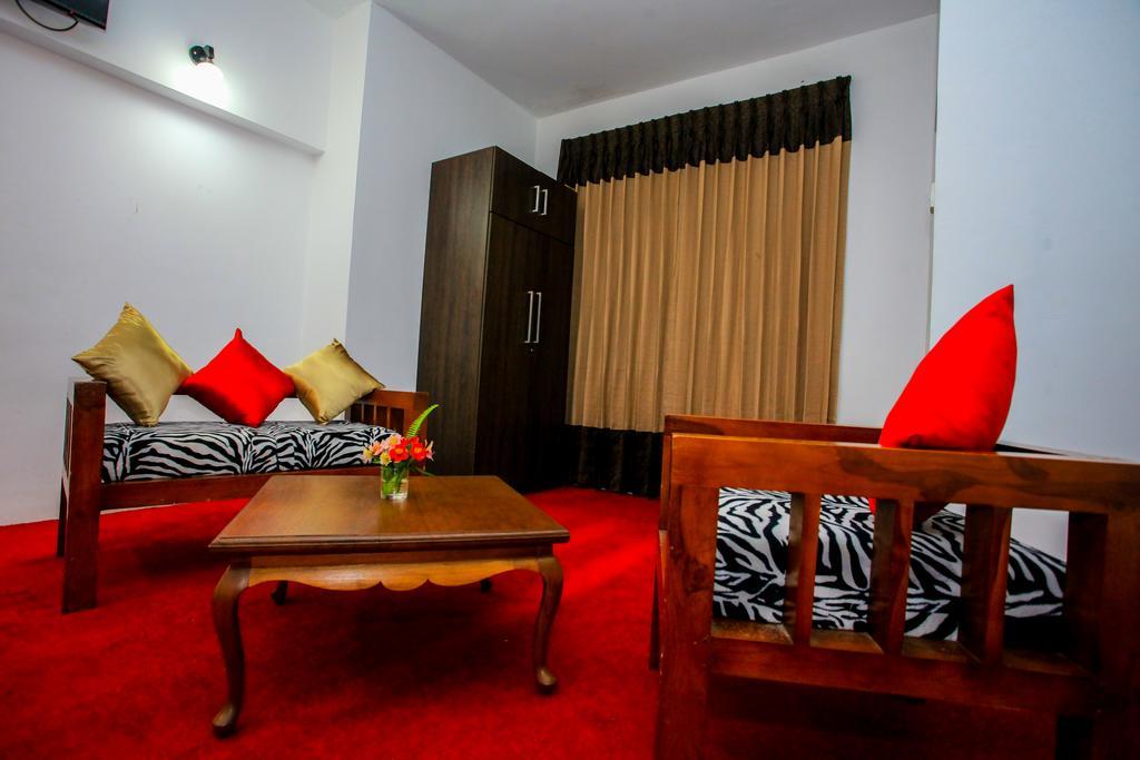 La Cottage Boutique Hotel & Restaurant Hotel