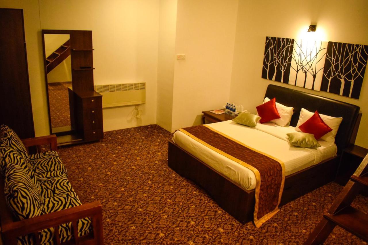 La Cottage Boutique Hotel & Restaurant Hotel