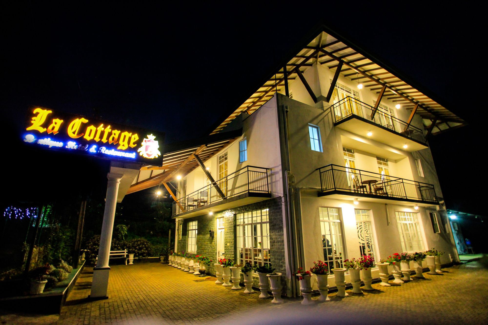 La Cottage Boutique Hotel & Restaurant